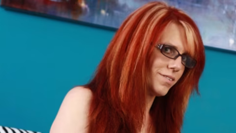 Pure-Ts – Mature TS Secretary Seduces Lucky Guy In Her Office