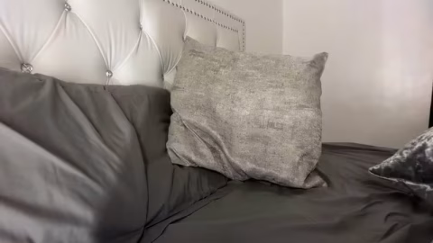 Chaturbate – louiseelizabeth – 2026-06-29-21-56-34