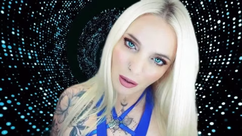 Miss Grace – Blue-Eyed Joi