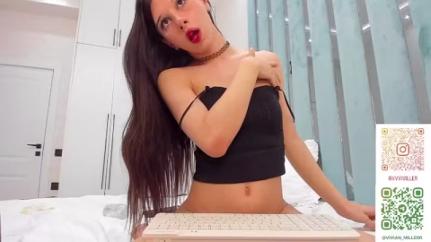 Chaturbate – vivianmiller_ – 2026-07-03-17-43-11