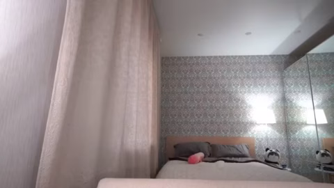 Chaturbate – torinova – 2026-07-23-17-51-37
