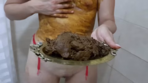 Dirtywife Chewing Her Kaviar In Her Bathroom