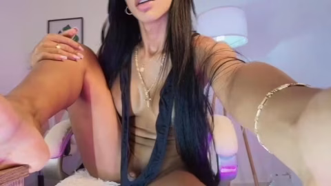 Chaturbate – carolyne_sweet – 2026-09-03-8-39-4