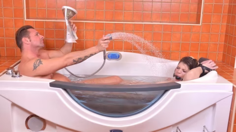 Pornworld – Defiant bondage babe Lucia Love humiliated to the extreme in the bathtub GP543