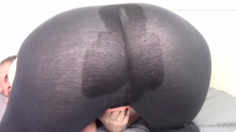 Fart And Squirt In Worn Leggings 11 Minutes Long If You Woul