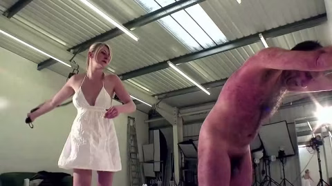 Extreme Rapid Whipping With Nasty Wrap Around Welts – Moore And Sloth