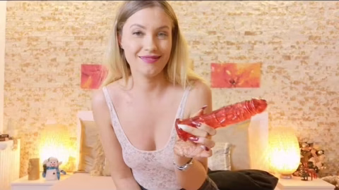 Hypnoticnatalie – A Little Surprise For My Sissy Slut
