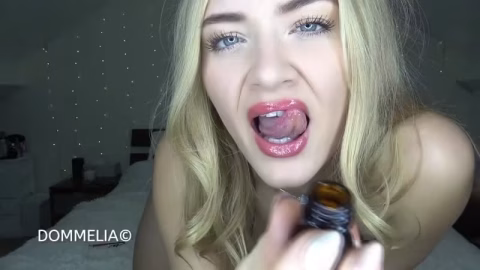 Dommelia – Sniff Plug Up And Eat Up Sissy