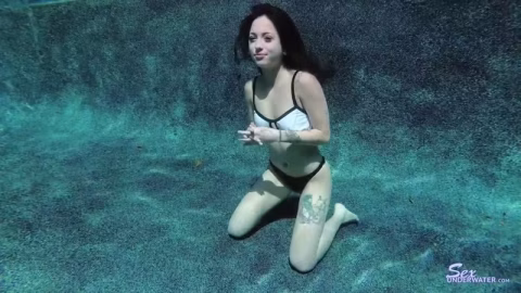 Sexunderwater – Mi Ha Uw Model Training Pt1