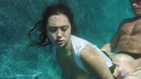 Sexunderwater – Lilly Submerged Part 1