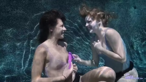 Sexunderwater – Playmates 2