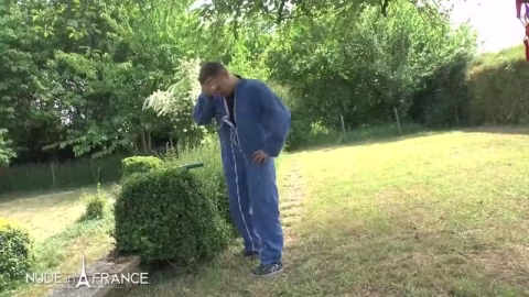 This Smoking French Arab Beurette Is An Unfaithful Housewife Getting Screwed And Facialized Outdoor By The Gardener