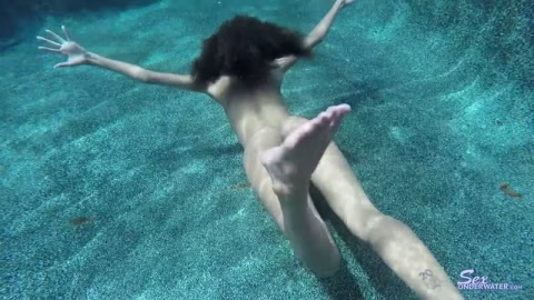 Sexunderwater – Cecilia Fox Uw Model Training Pt 2