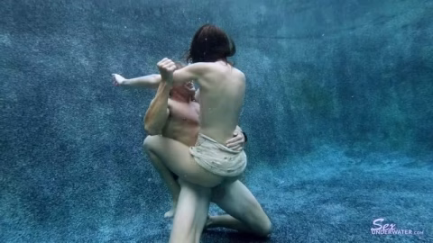 Sexunderwater – KittyS Swim Pt 2