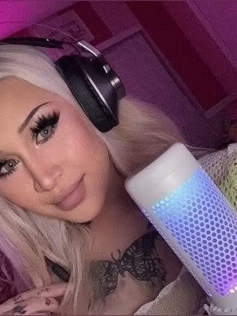 Pink Von Dee